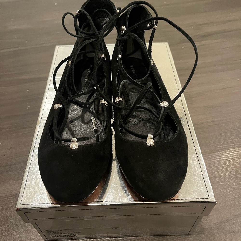 Sigerson Morrison Black Lace-Up Flats